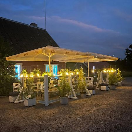 Emmaste Teemaja Hostel Eksteriør bilde
