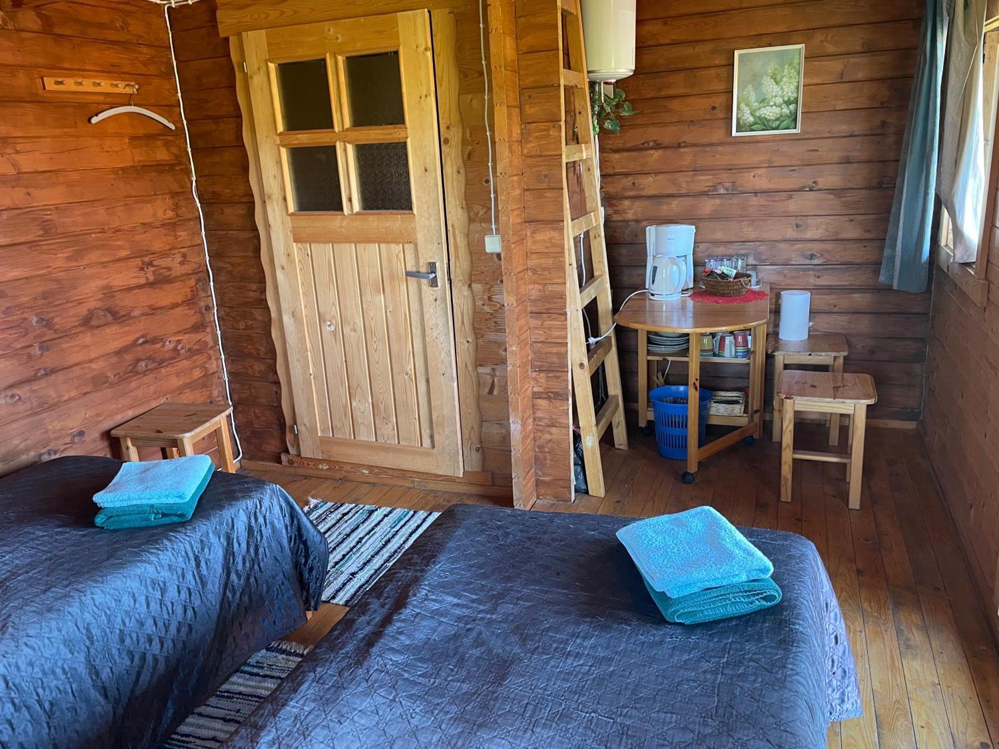 Emmaste Teemaja Hostel Eksteriør bilde
